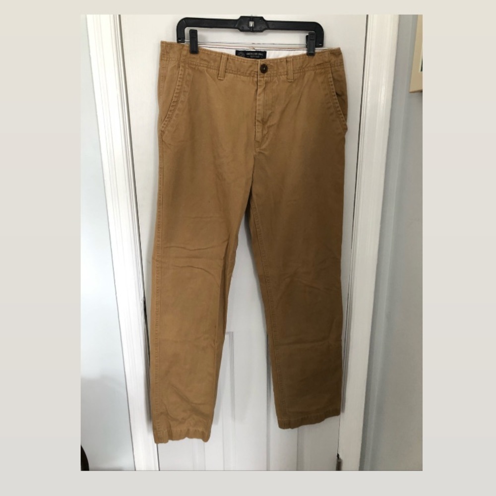 American Eagle Relaxed Straight Khakis
